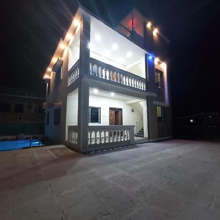 A2Zroomz Aarya Villa 4 Bhk 로나발라 외부 사진
